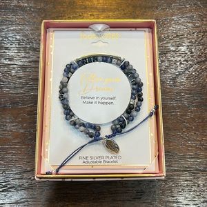 🩵FootNOTES! Womens bracelet! Blue and silver! “Follow your dreams”🩵